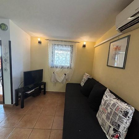 Apartment Kaucic Banjole Esterno foto