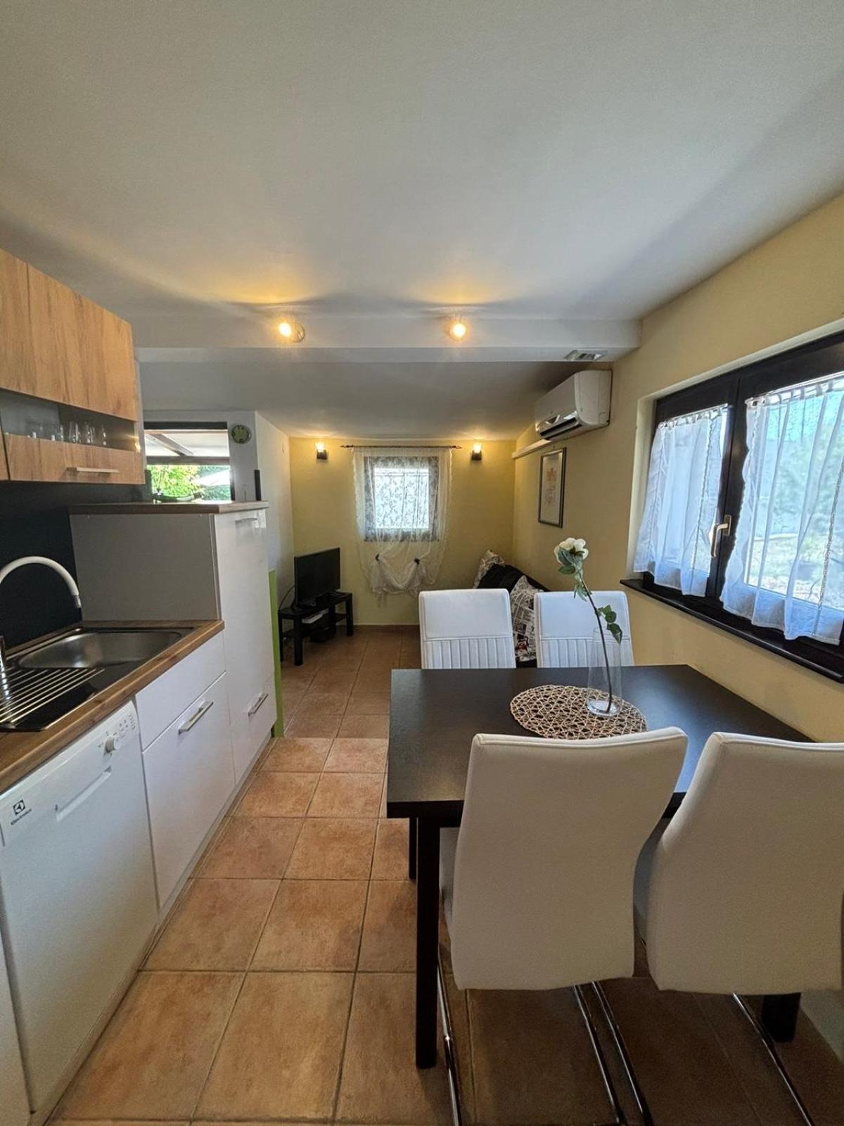 Apartment Kaucic Banjole Esterno foto